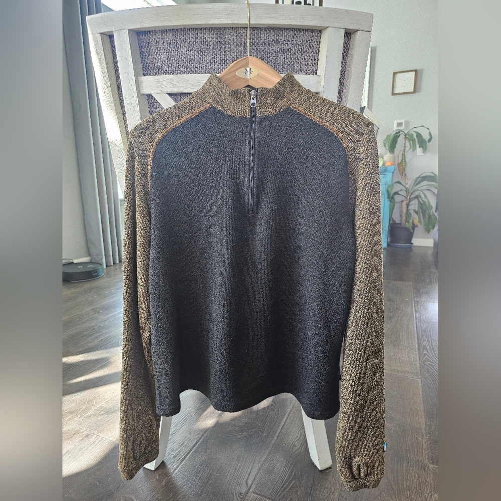 Kuhl Men's Black and Brown Zip-Up Sweater